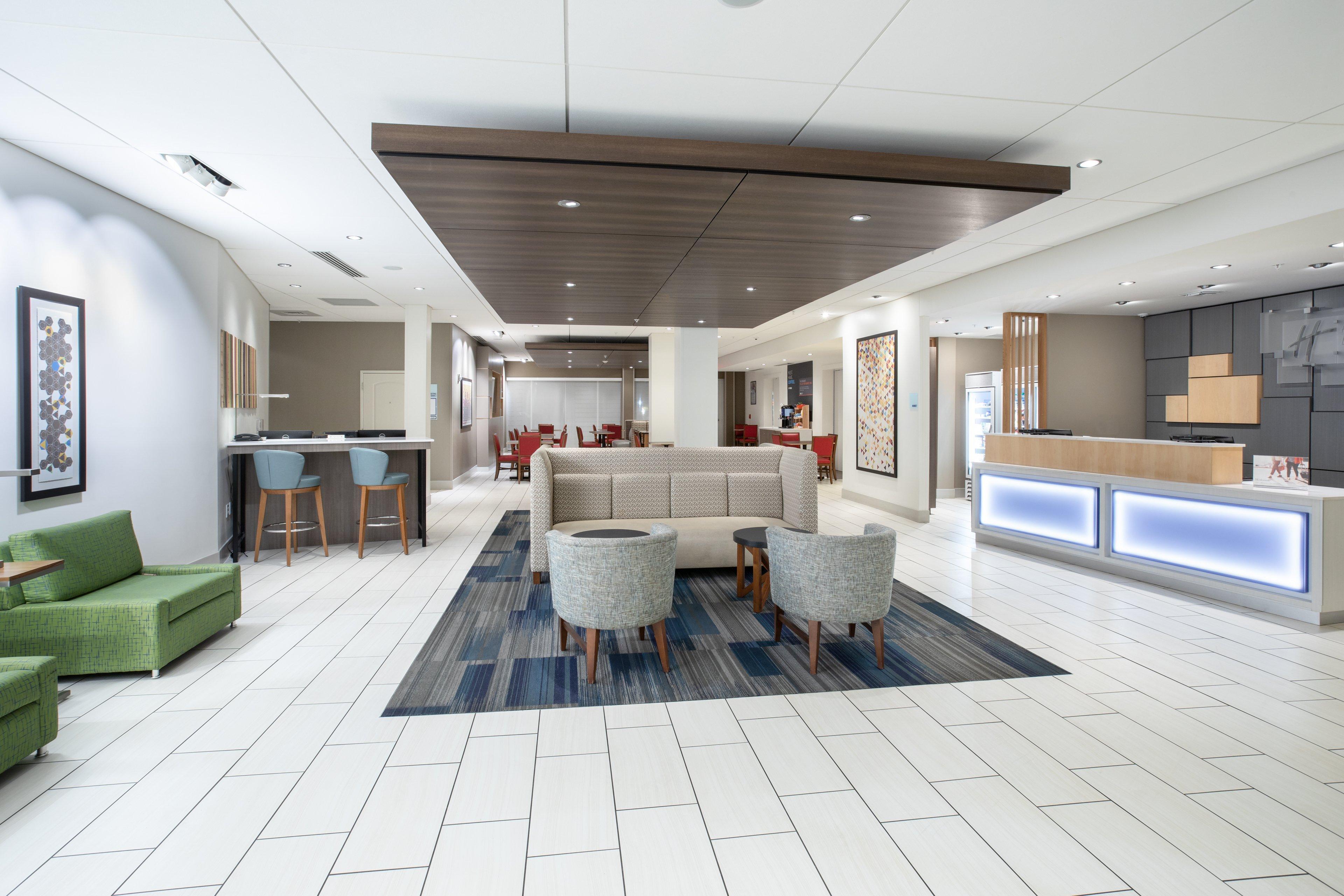 Holiday Inn Express & Suites Great Bend By Ihg Exterior photo